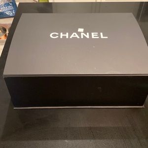 Chanel Large Classic Flap Bag. Black/Burgundy